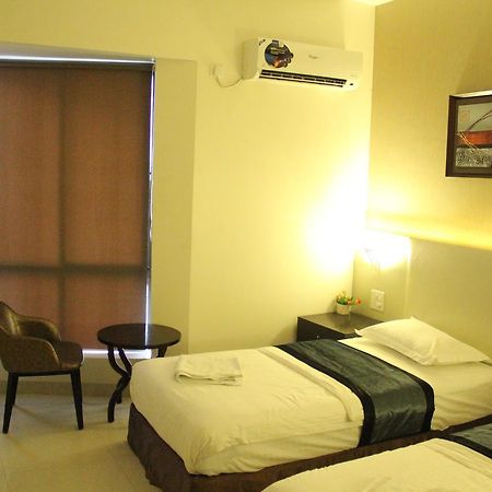 Hotel Patiala House アフマドナガル エクステリア 写真